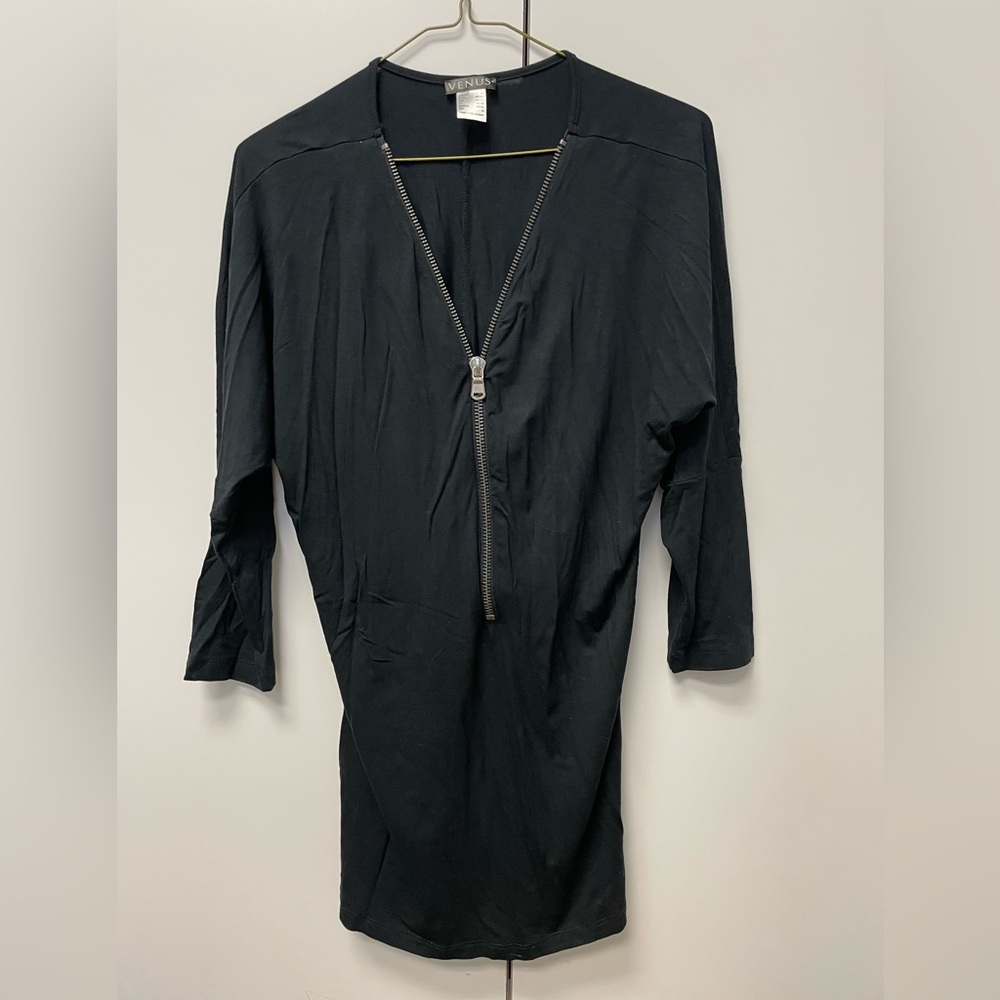 VENUS black blouse